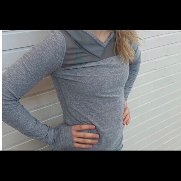 Tops - LULULEMON JUST BREATHE LONGSLEEVE